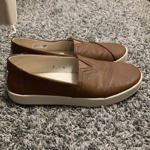 Tom’s Leather Tan Shoes 7.5
